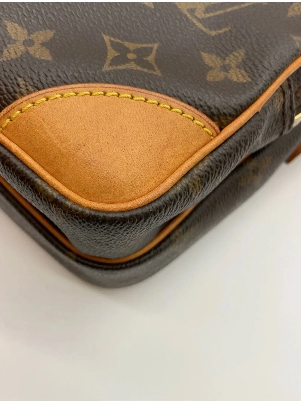 Auth Louis Vuitton Monogram Amazon Shoulder Bag
